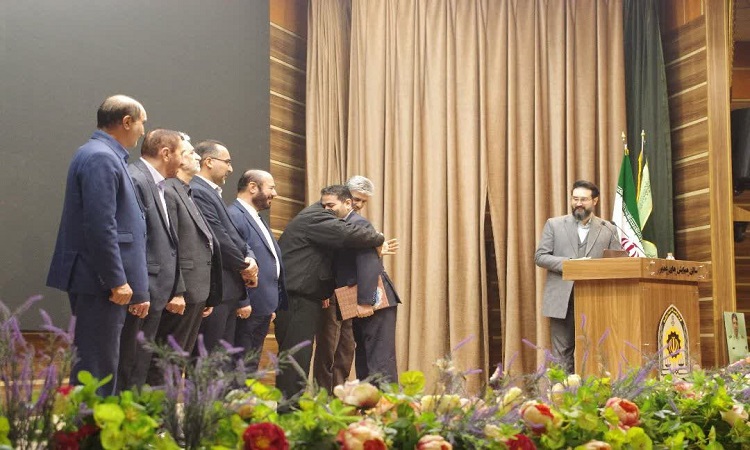 slide-2fba27d slide-2fba27d